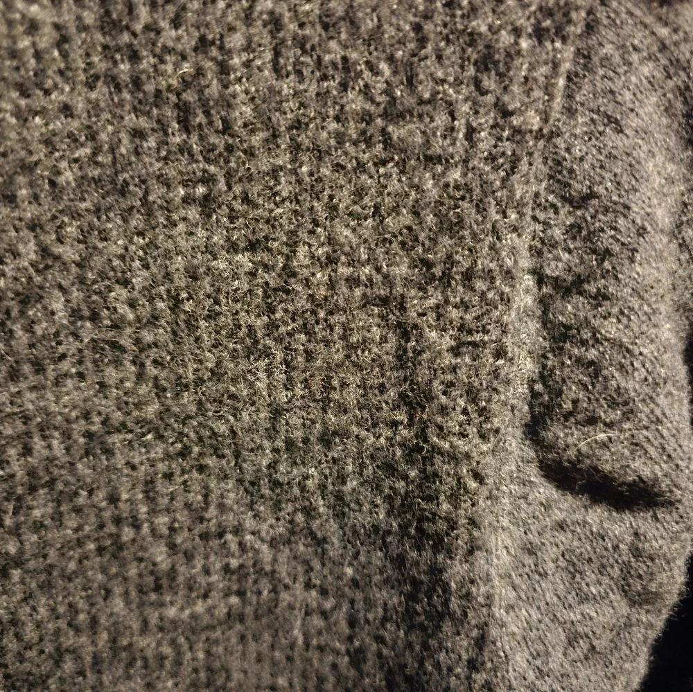 Men's Banana Republic Merino Wool Gray Sweater Shrunk to a Medium NOT XXL